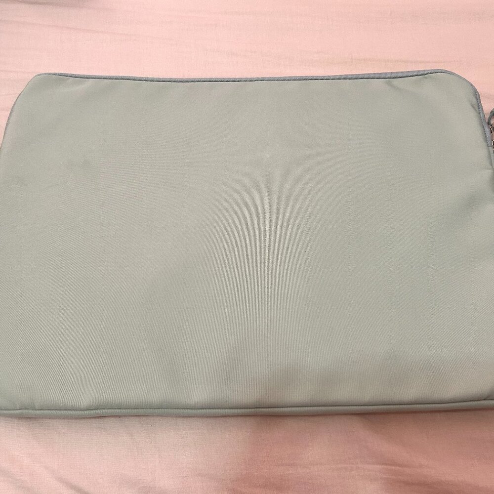 15.6 Inch Laptop Case - Picture 2 of 2